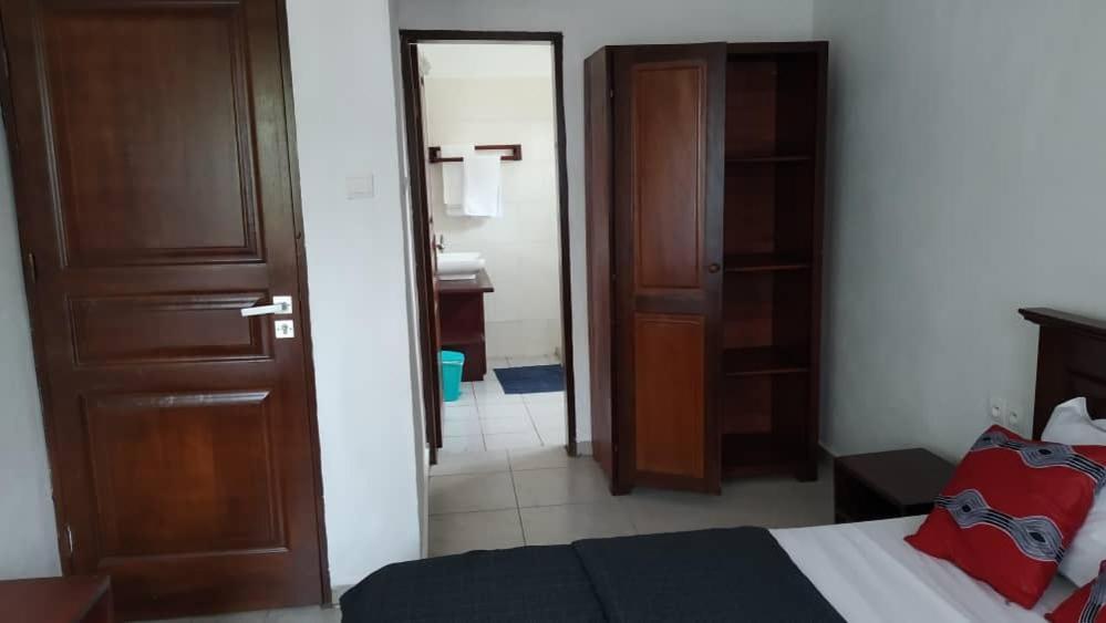 Residence Romiace Kribi Exterior foto